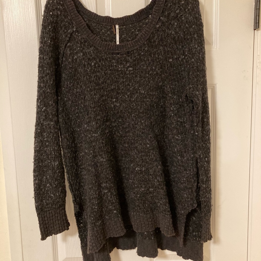 Pre owned women’s free people Grey sweater